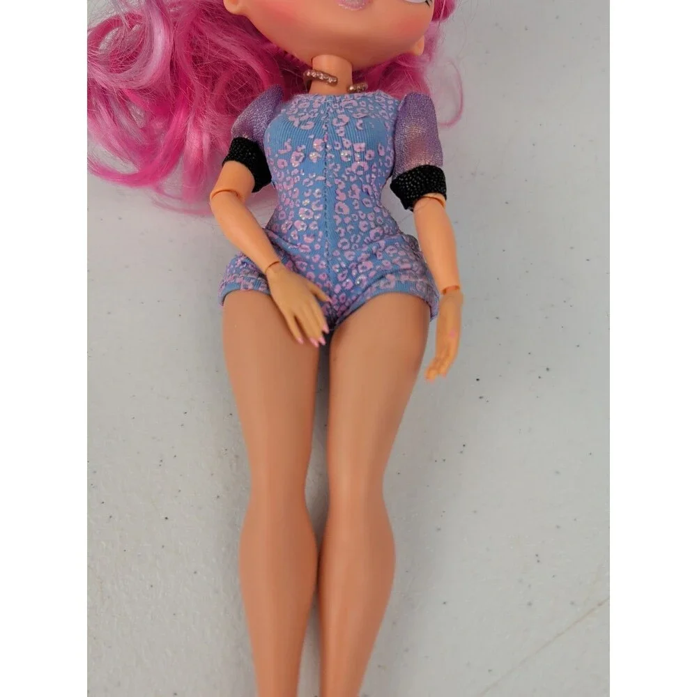 LOL Surprise Doll OMG Fashion Show Sashay Pink Hair 9